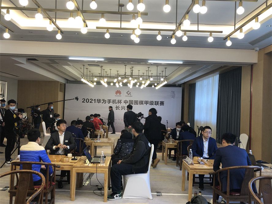 最终多特蒙德连追四球4-2逆转门兴，多特终结联赛两连败。